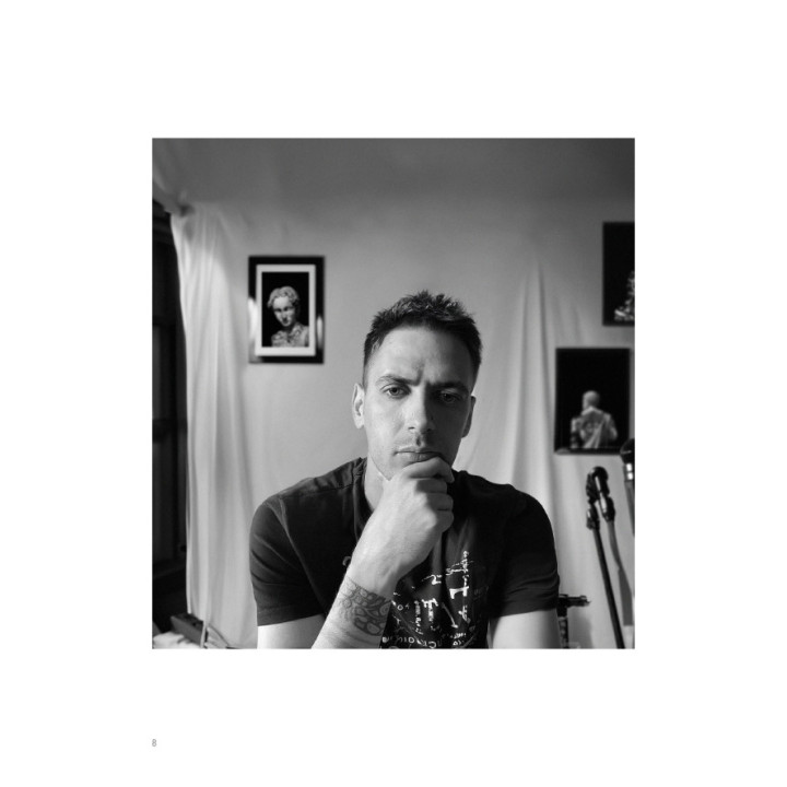 Життя починається з точки… нею і закінчується. Ростислав Царенко