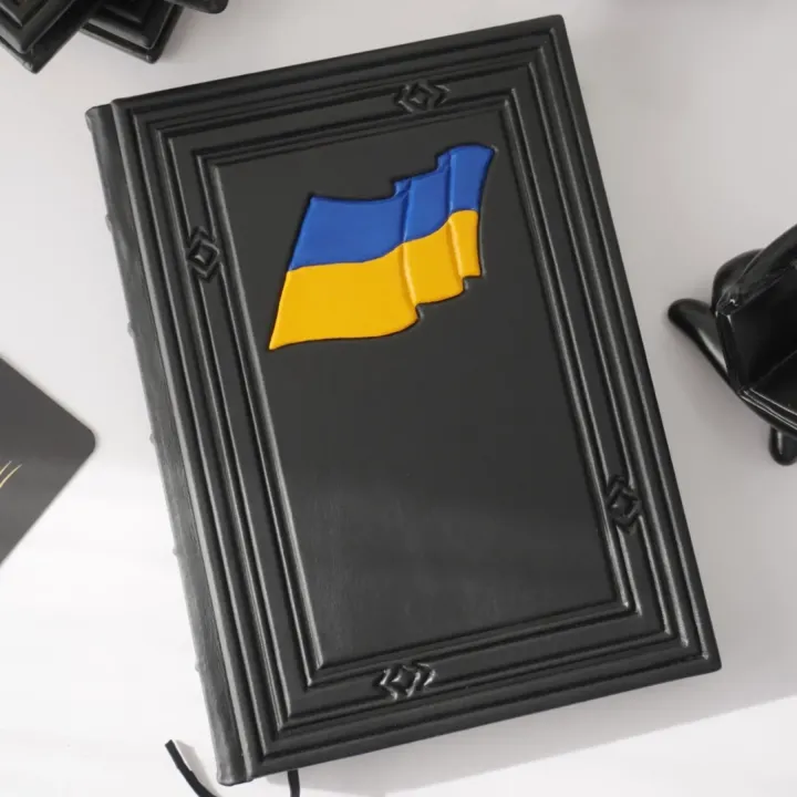 Кожаный ежедневник «Знамя» — ручная работа 