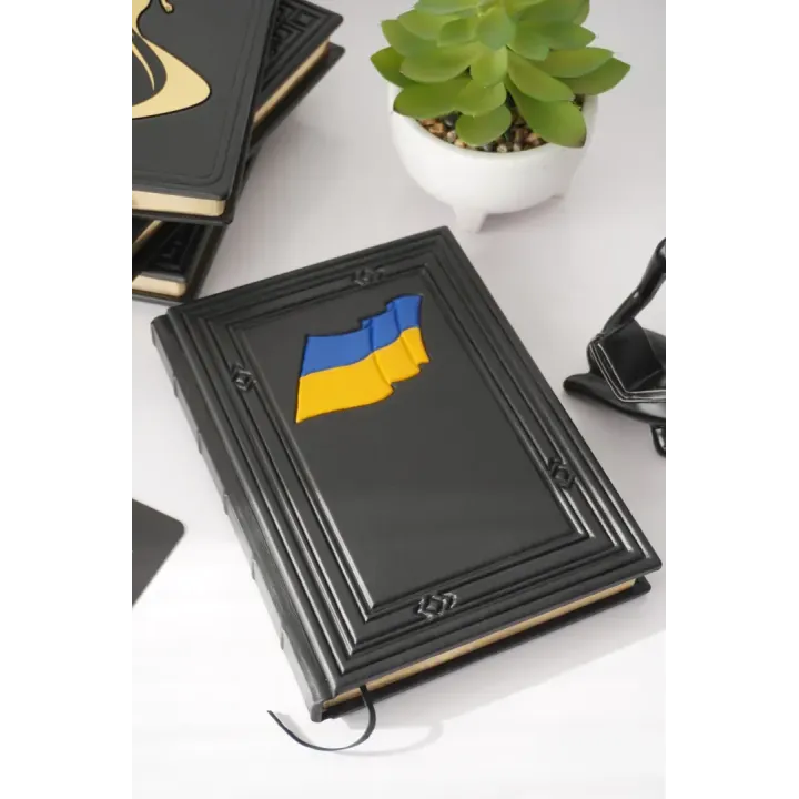 Кожаный ежедневник «Знамя» — ручная работа 